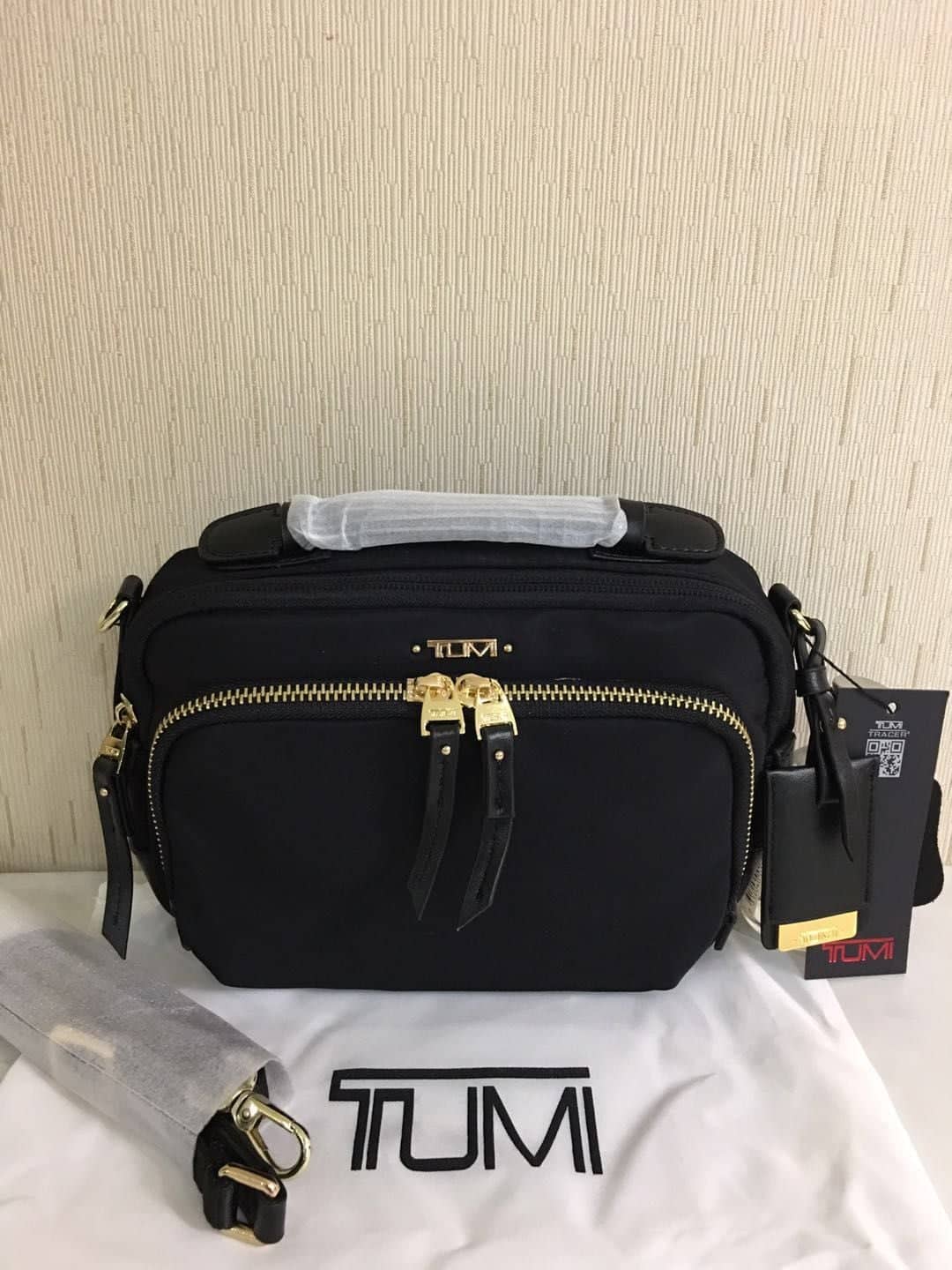 TU1790 Sling Bag