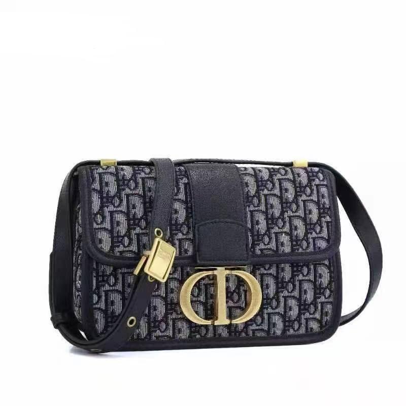 D2008 Printed Montaigne Sling Bag